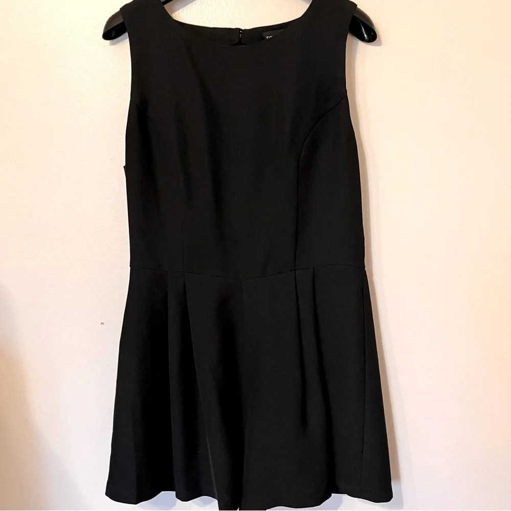 TOPSHOP Ruffle Back Romper - Picture 2 of 4